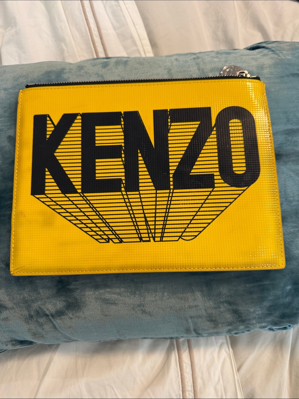 Kenzo Clutch + dust bag
